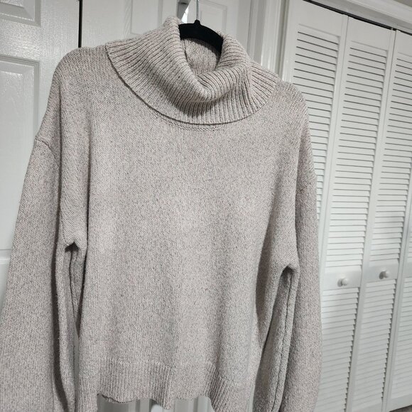 Mud Pie Turtleneck Sweater – Size Medium – Balloon Sleeves - Picture 4 of 7